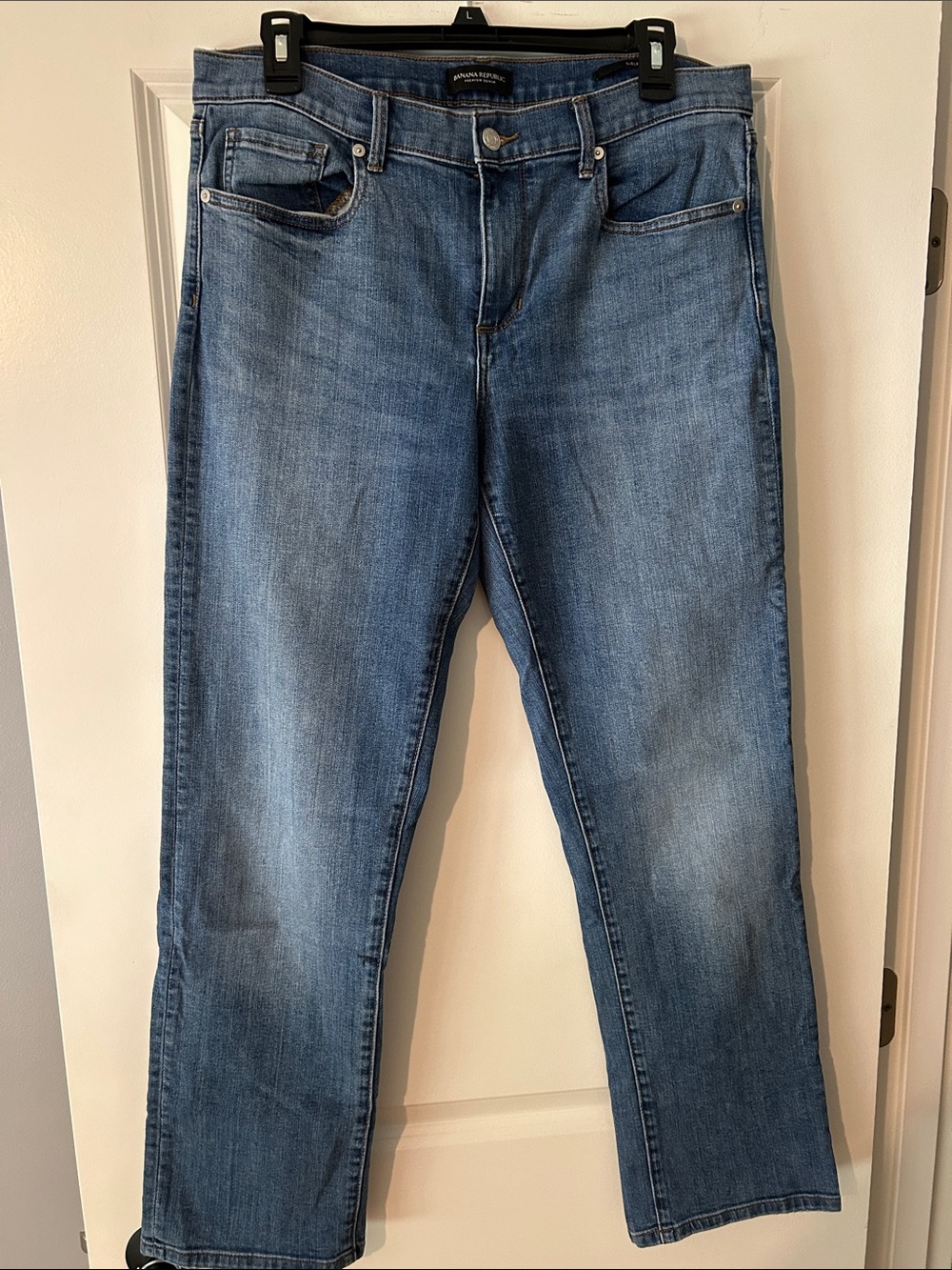 Banana Republic Women’s Straight -Leg Jeans in Medium Blue Wash